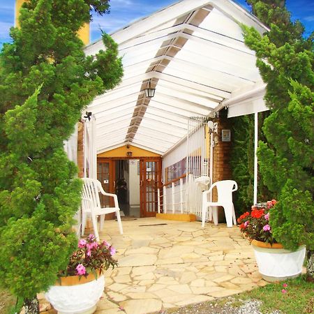 Alpenhaus Pousada Campos do Jordao Exterior photo